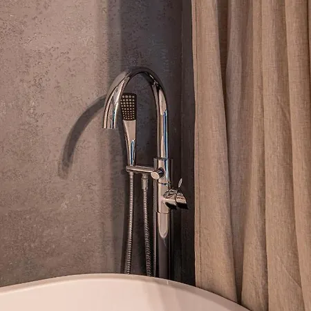 아파트 Lofts & Rosegold Luxury In Elegant 1br With Balcony In Center *