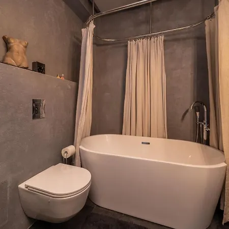 Lofts & Rosegold Luxury In Elegant 1br With Balcony In Center 公寓 *
