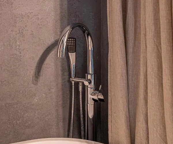 Апартаменты Lofts & Rosegold Luxury In Elegant 1br With Balcony In Center *