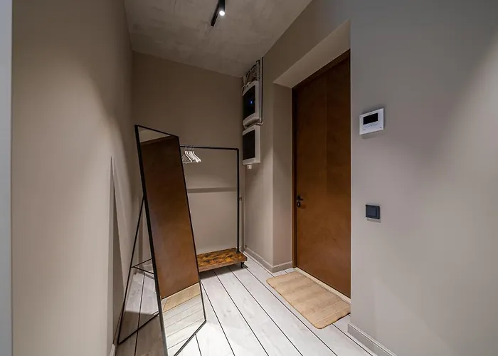 Lofts & Rosegold Luxury In Elegant 1br With Balcony In Center Апартаменты Рига