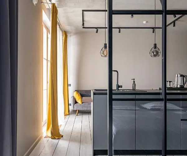 Lofts & Rosegold Luxury In Elegant 1br With Balcony In Center *