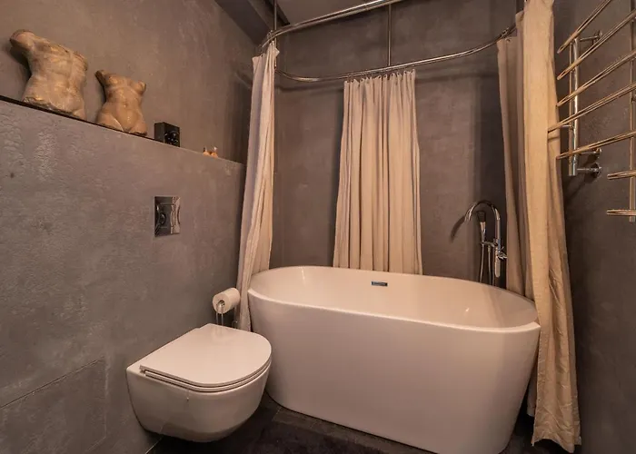 Lofts & Rosegold Luxury In Elegant 1br With Balcony In Center Апартаменты *